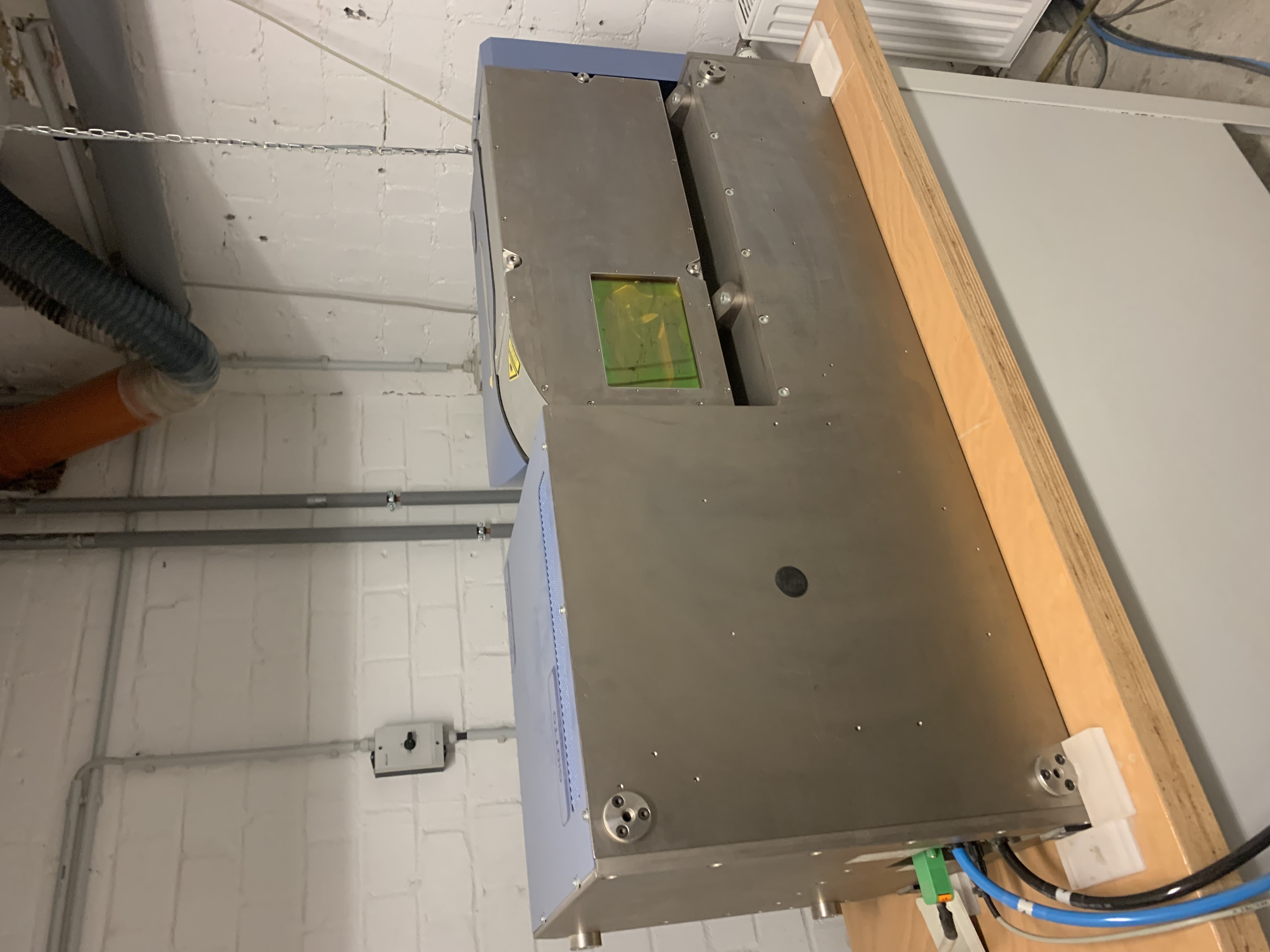 Lasergerät Rückseite